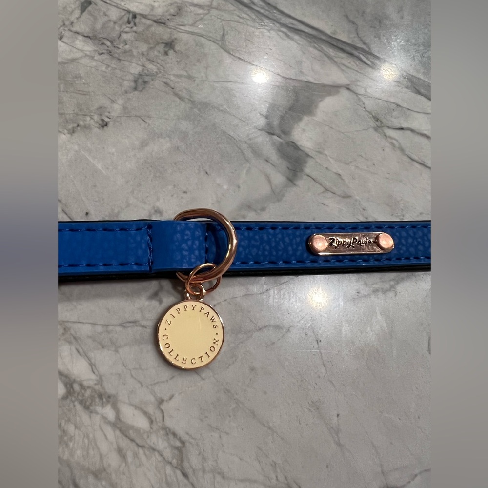 NWT Genuine leather Zippy Paws collar
